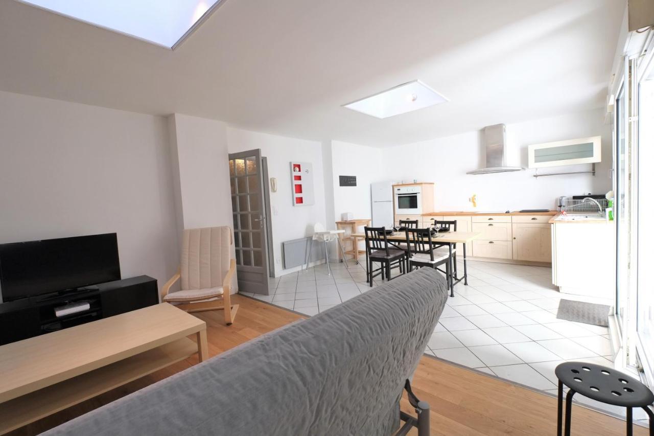 Escale De 80 M2 Avec Cour Et Parking Apartment Lille Exterior photo