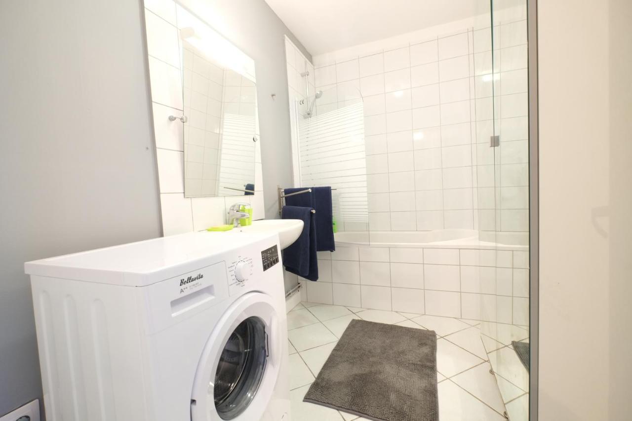 Escale De 80 M2 Avec Cour Et Parking Apartment Lille Exterior photo